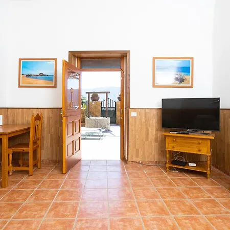 Casa Sena Catalina, Antigua Casa Tipica Canaria La Oliva